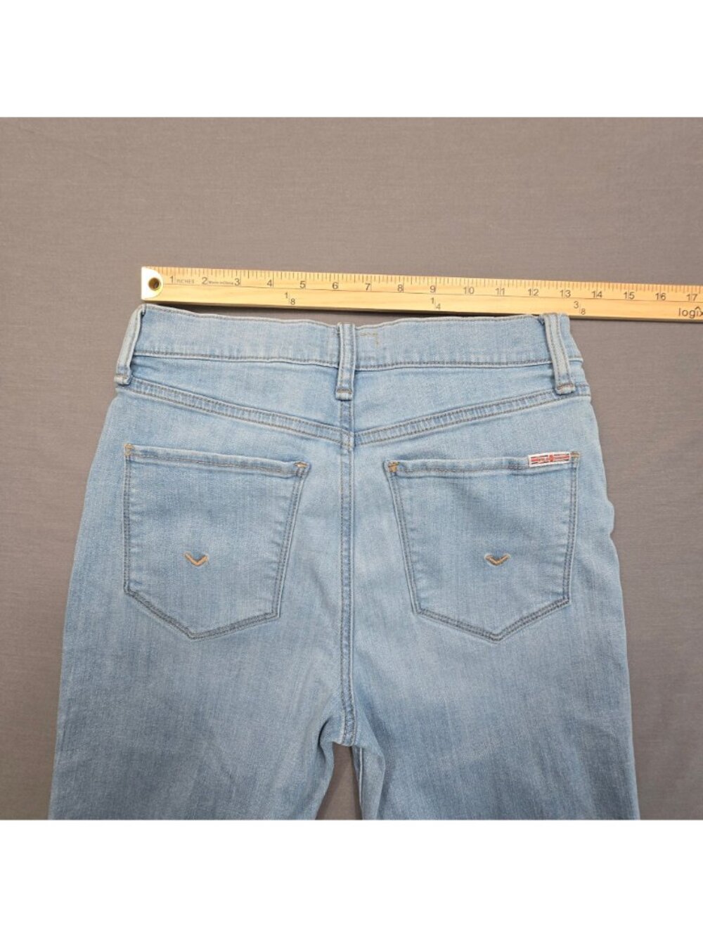 Hudson NOA Size 27 Distressed Light Wash Denim Jeans High Rise Straight Crop - Picture 6 of 7